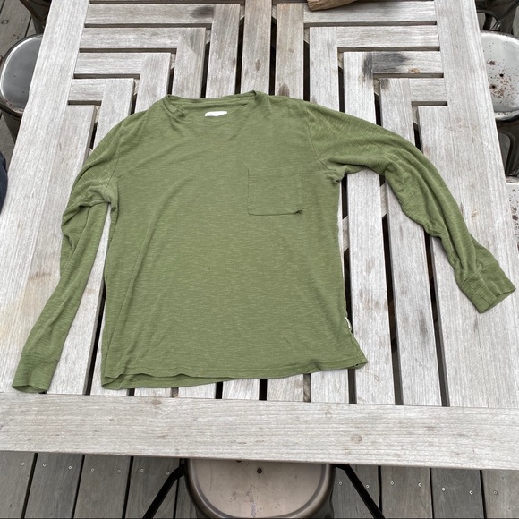 Saturday’s Green Heather long sleeve slightly worn - Picture 4 of 6